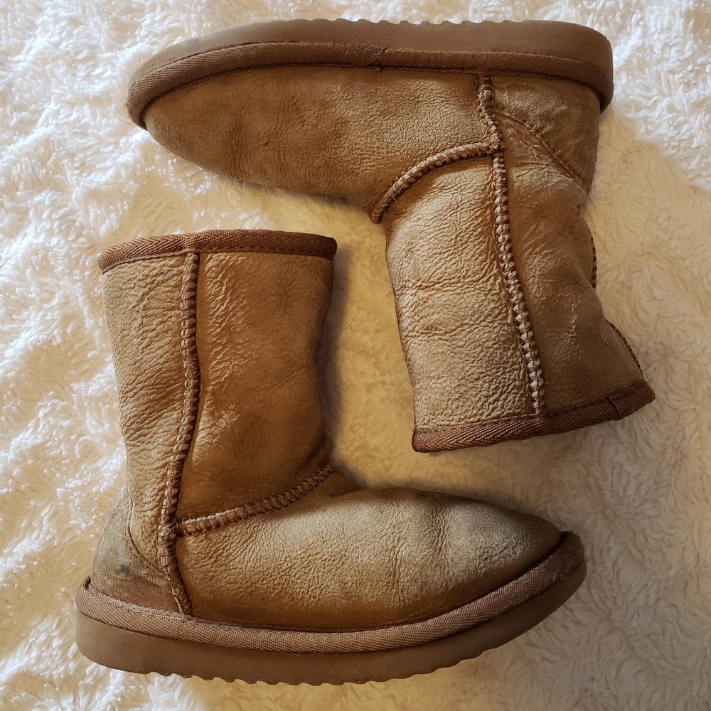 Ugg like chestnut boots